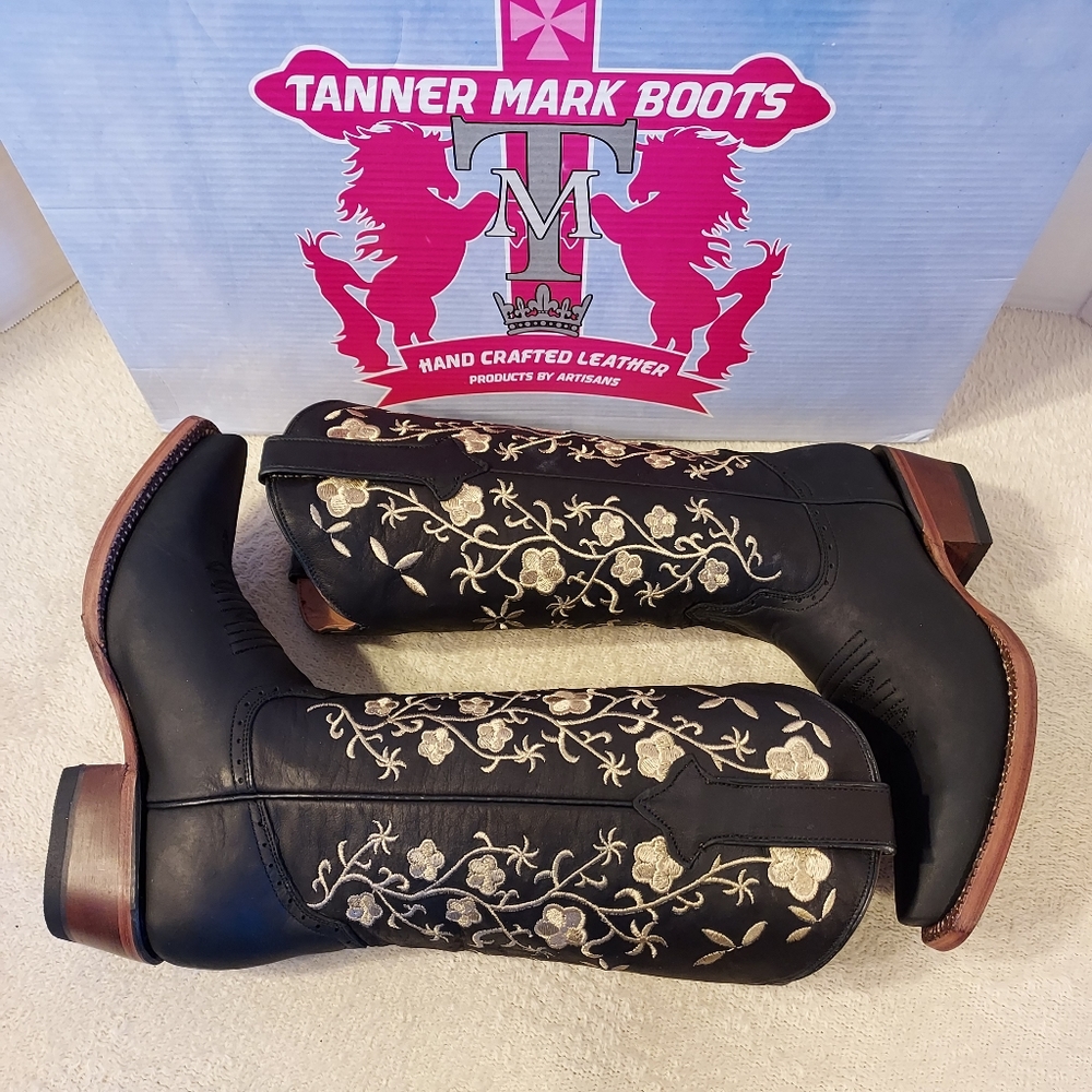 NIB Tanner Mark Women's Turin Black with Floral Stitch Detail Western Bo…